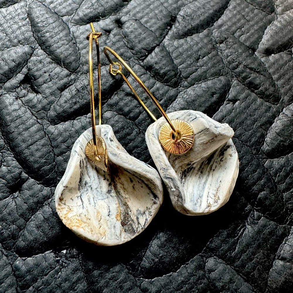 Handmade light earrings with gold and blue detail
